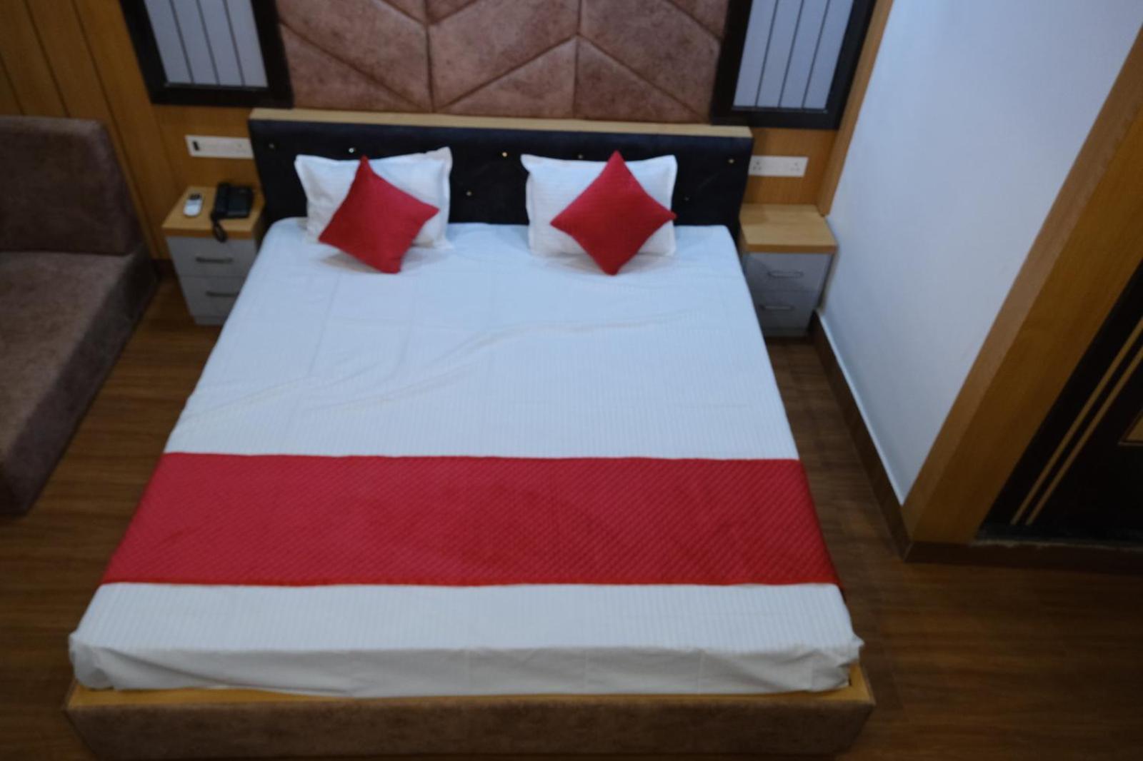 Hotel Golden Continental 德奥加尔 外观 照片