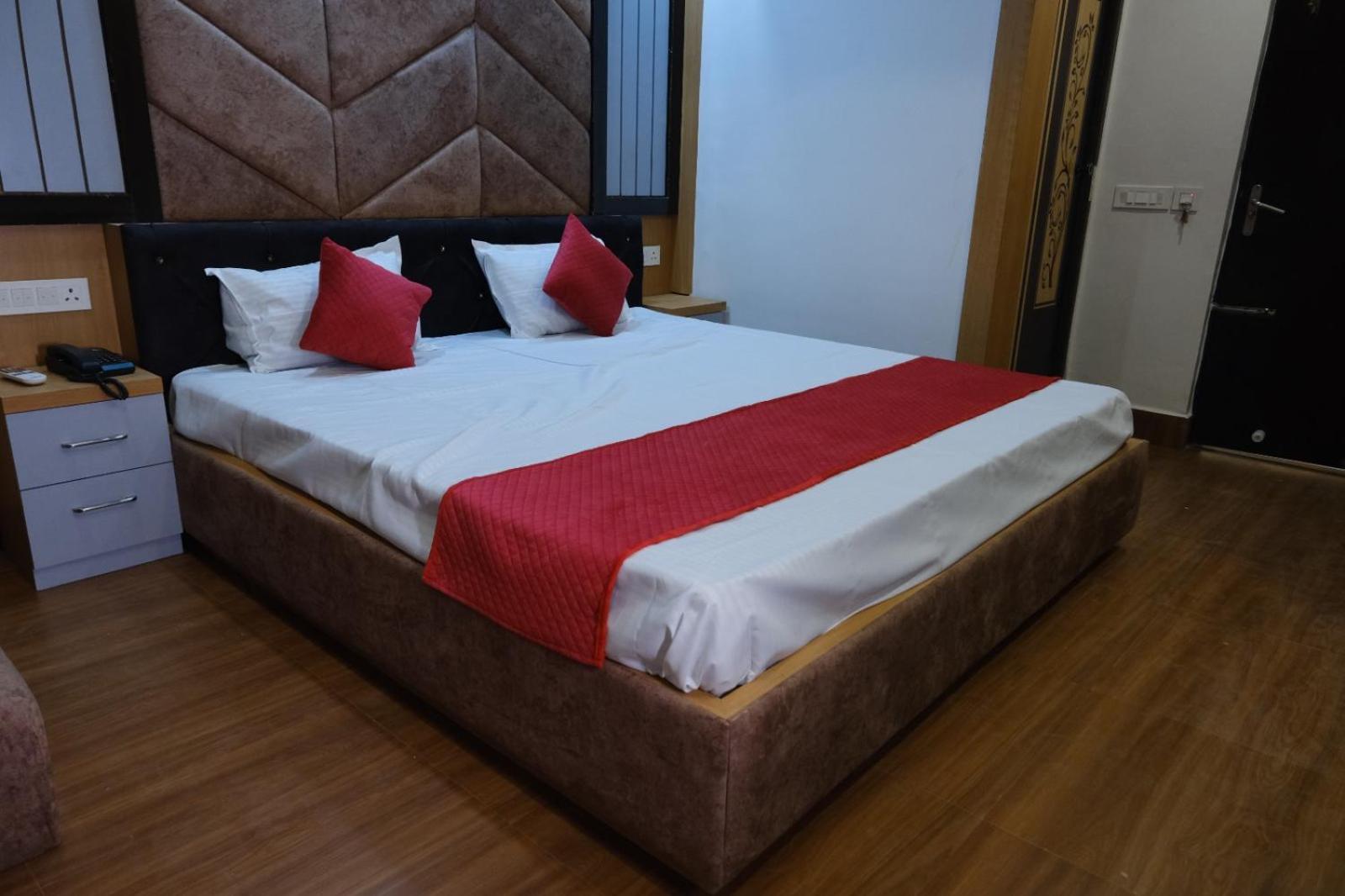 Hotel Golden Continental 德奥加尔 外观 照片