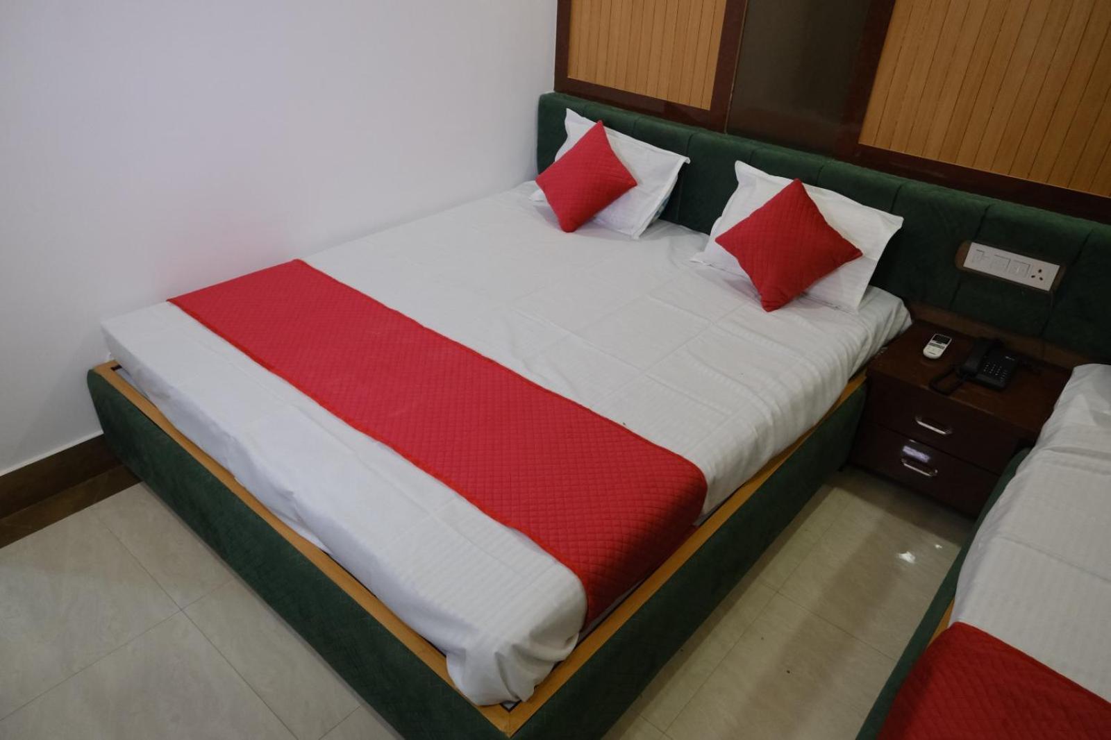 Hotel Golden Continental 德奥加尔 外观 照片